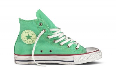 SHOES KEEP IT CLEAN-SNEAKERS GET DIRTY