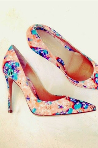 Οι floral γόβες της Mary Katrantzou