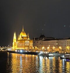 Βουδαπέστη: Όταν η νοσταλγική Βούδα συνάντησε την ασυγκράτητη Πέστη